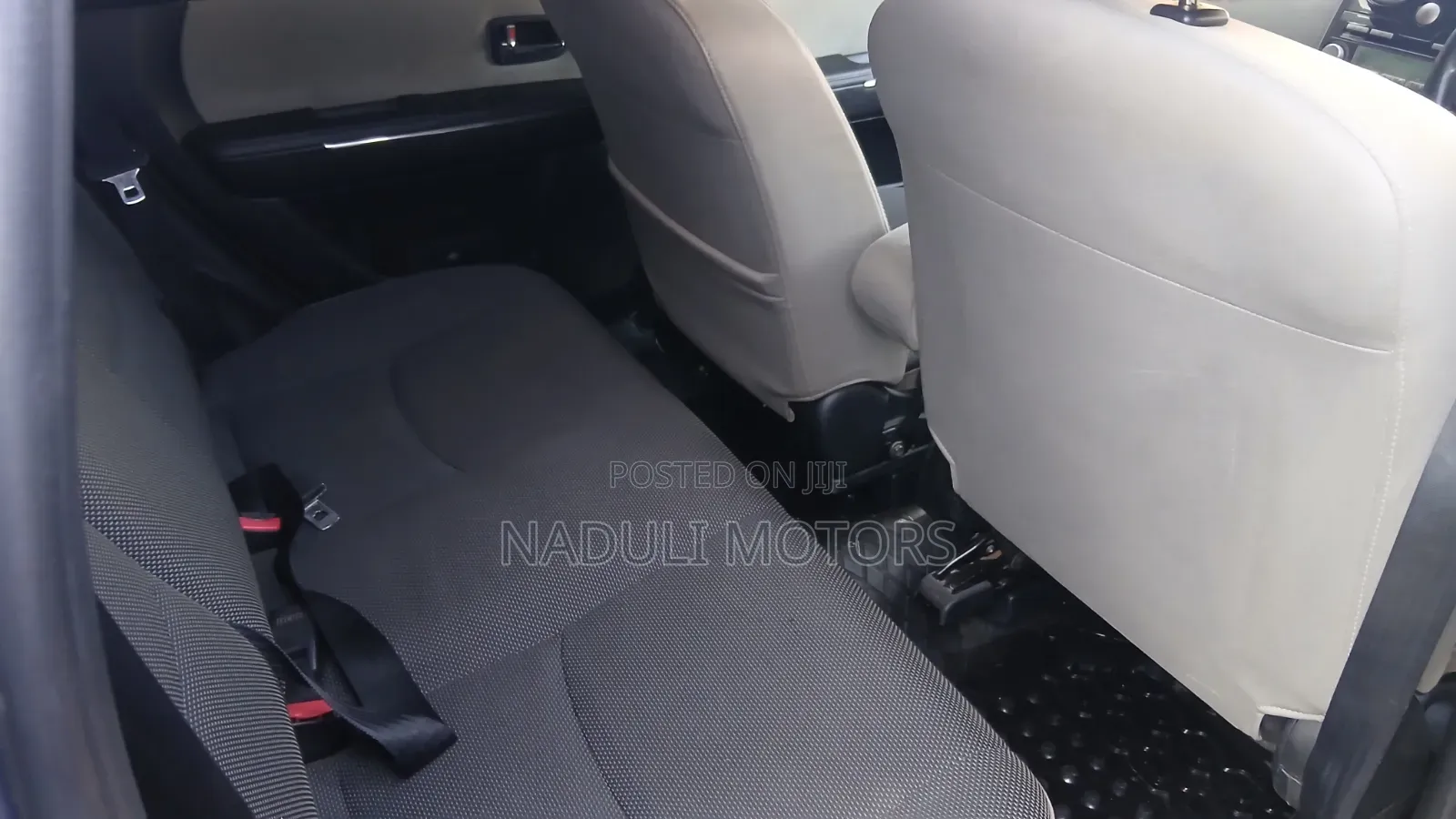 Mazda Verisa 2007 Gray