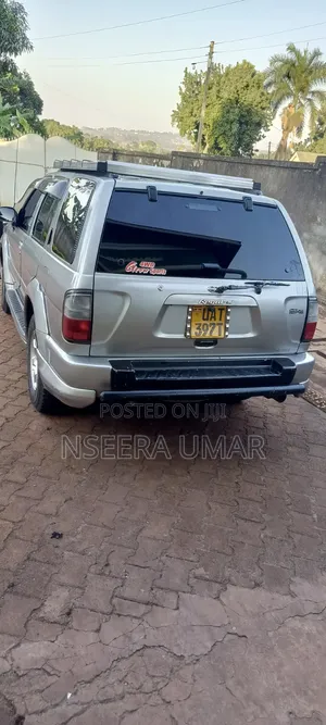 Nissan Terrano 1995 Silver