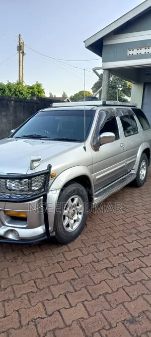 Nissan Terrano 1995 Silver