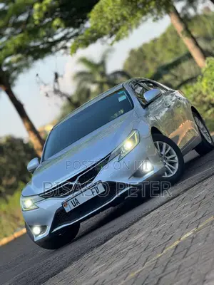 Toyota Mark X 2.5 AWD 2013 Silver