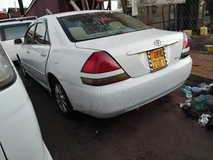 Toyota Mark II 2004 White