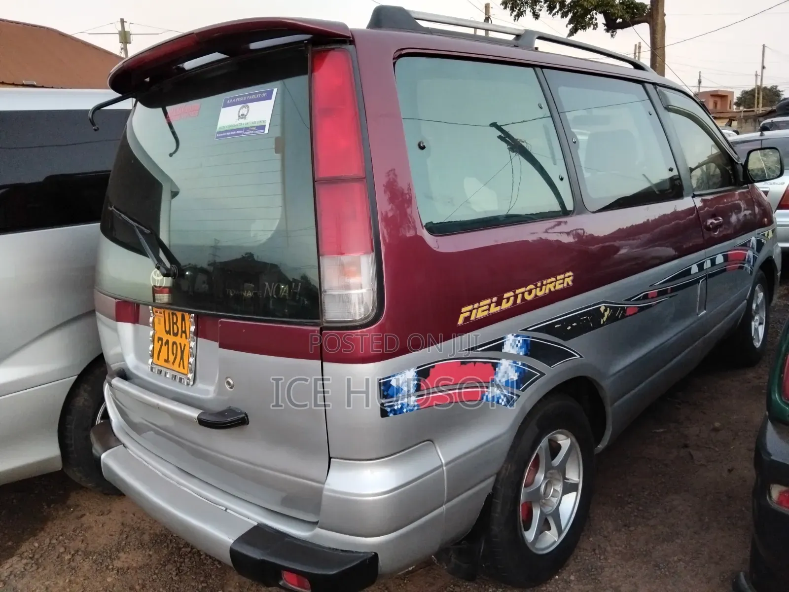 Toyota Noah 2001 Maroon