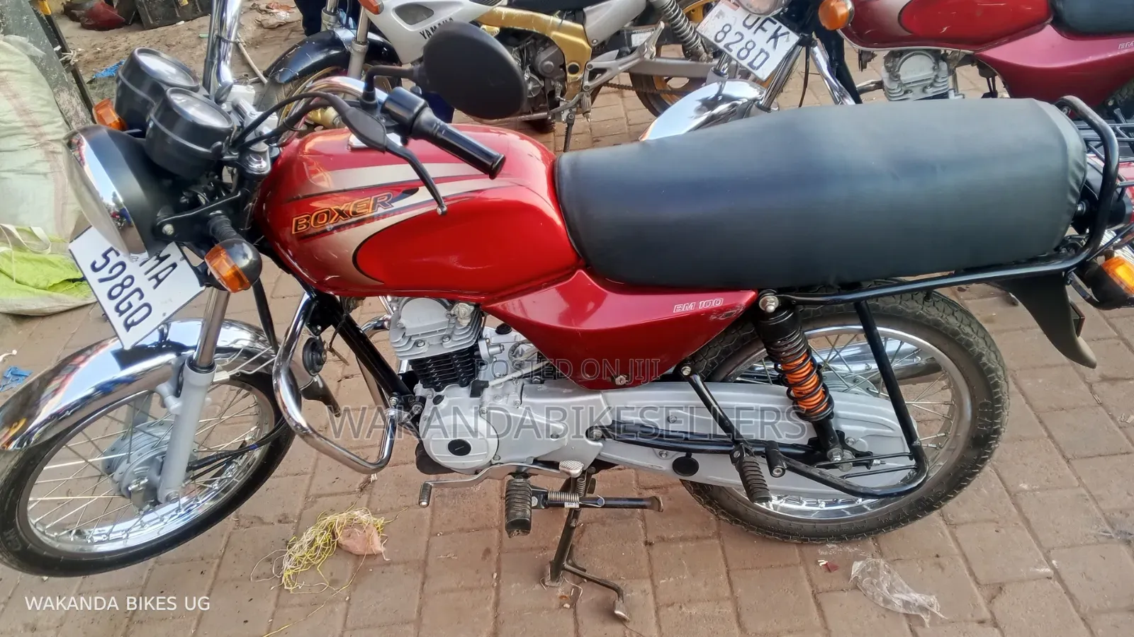 Bajaj Boxer 100 2025 Red