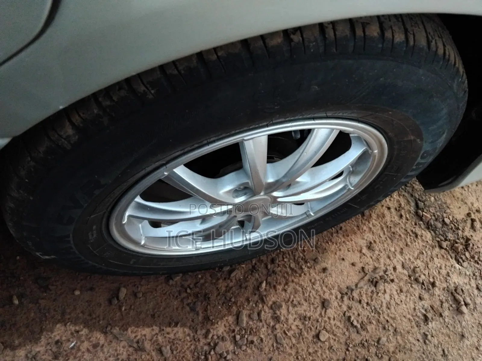 Toyota Alphard 2006 Ivory