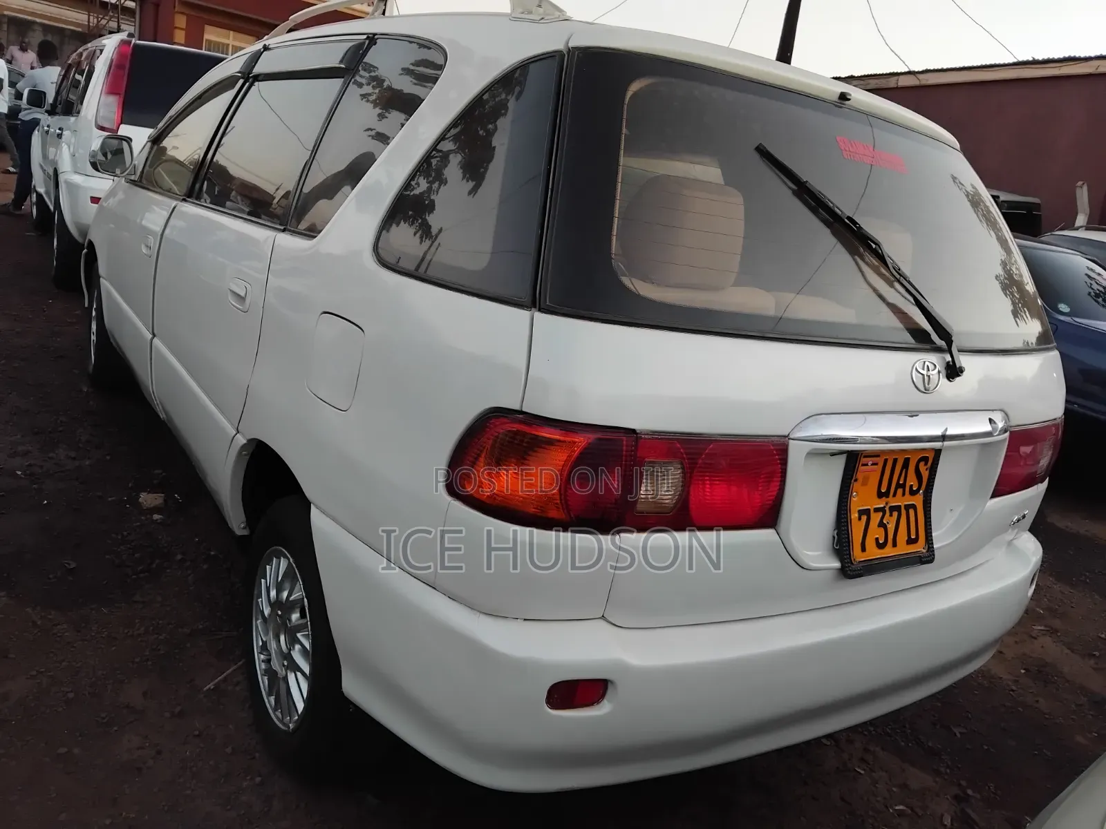Toyota Ipsum 2000 Pearl