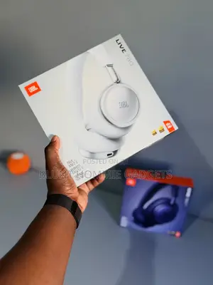 JBL Live 780nc