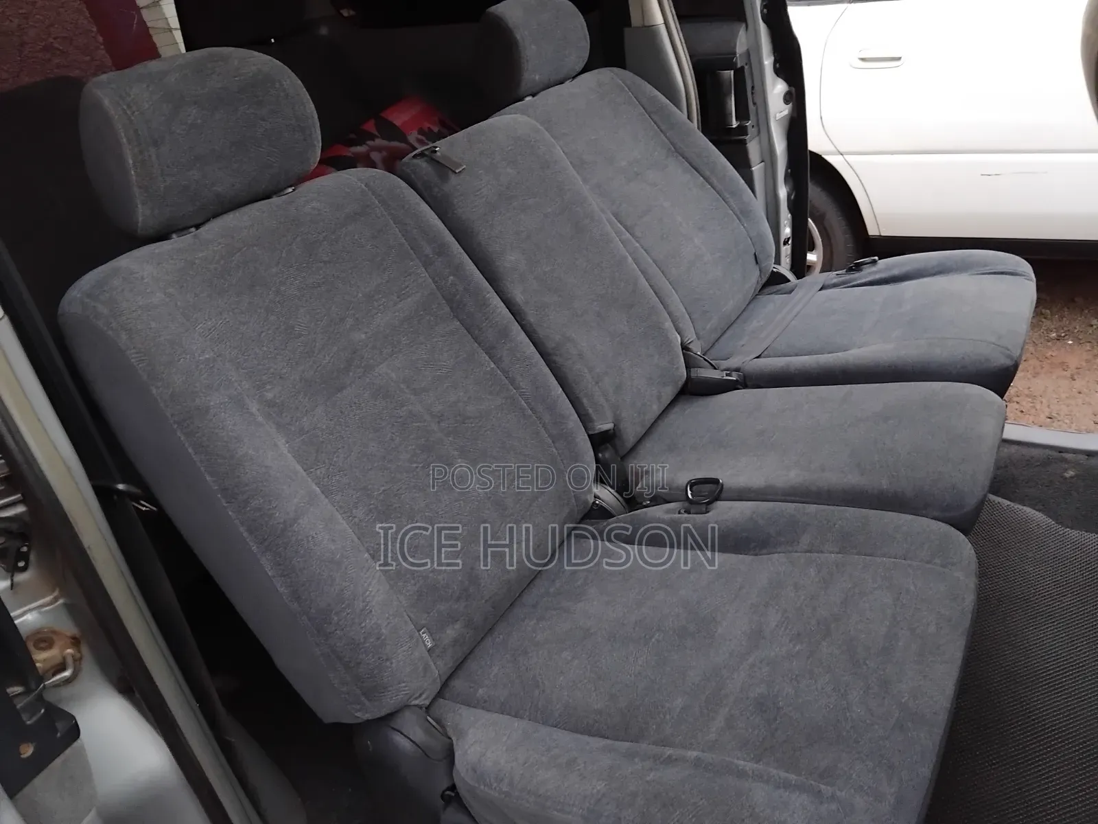 Toyota Noah 2006 Ivory