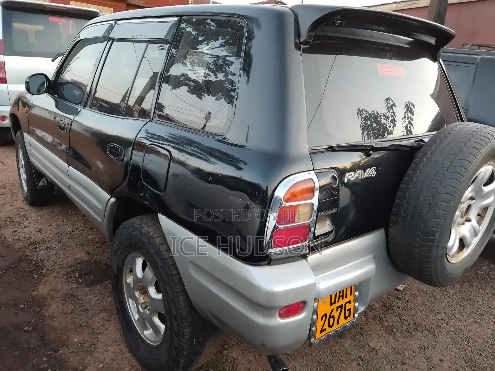 Toyota RAV4 1999 Black