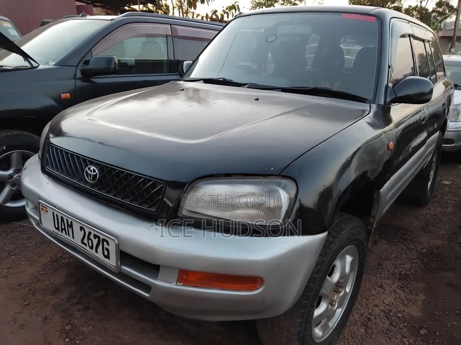 Toyota RAV4 1999 Black