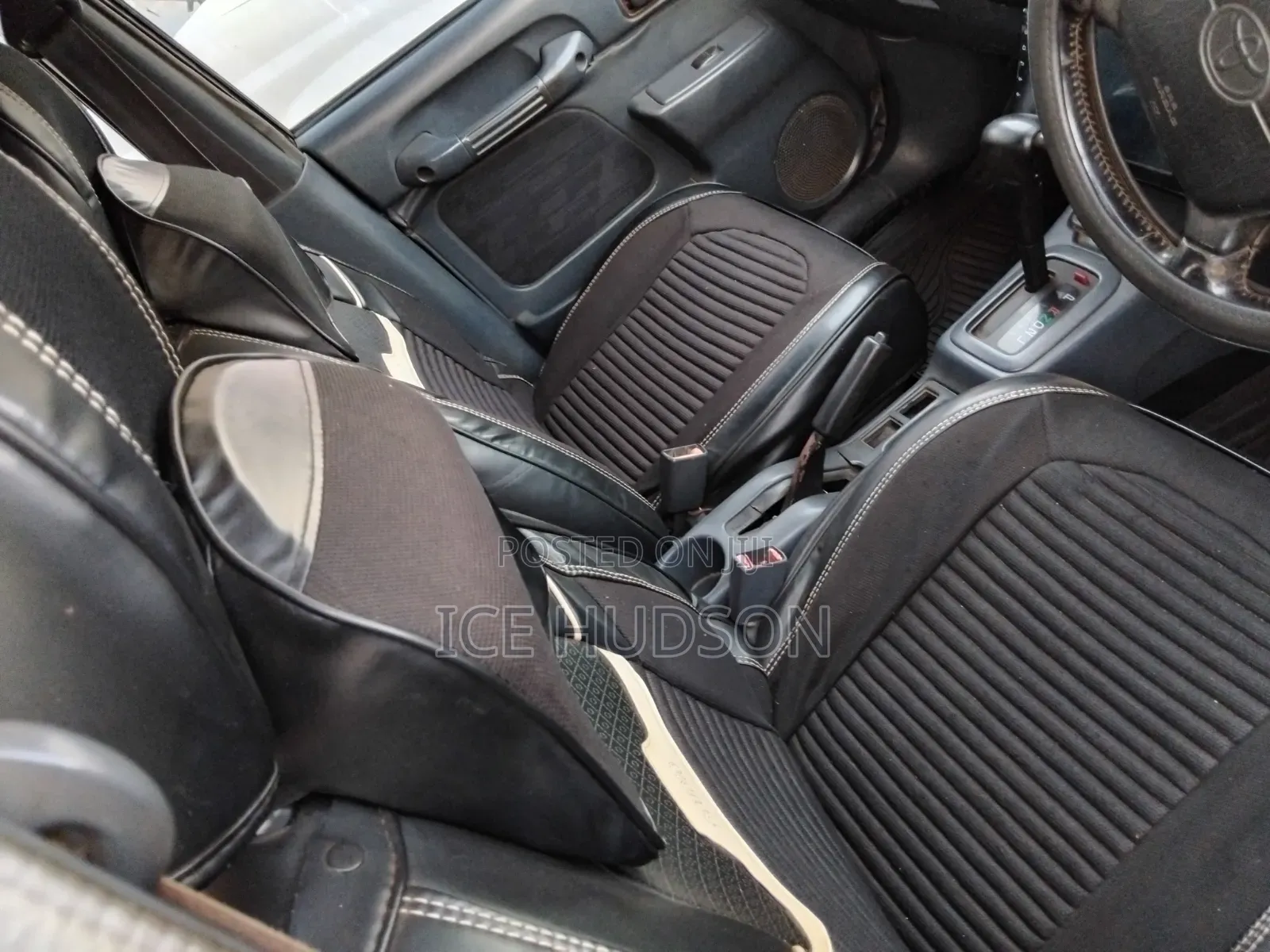 Toyota RAV4 1999 Black