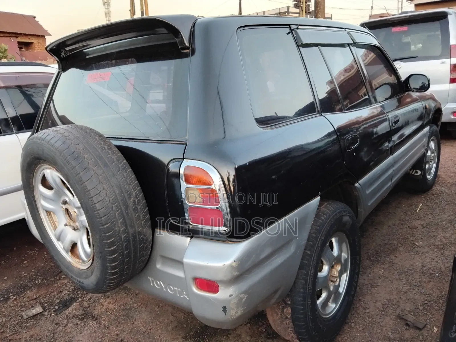 Toyota RAV4 1999 Black