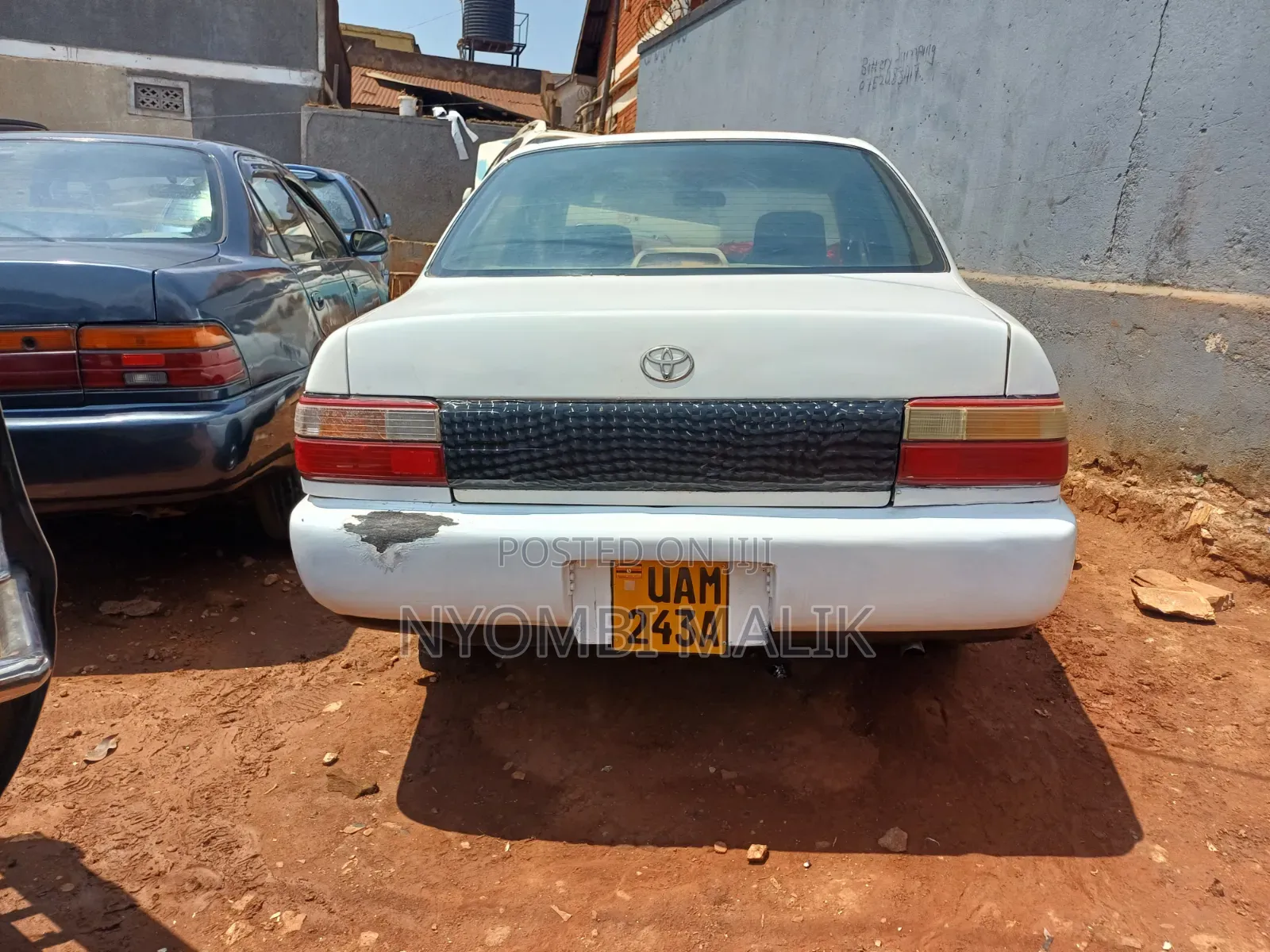 Toyota Corolla 1996 White