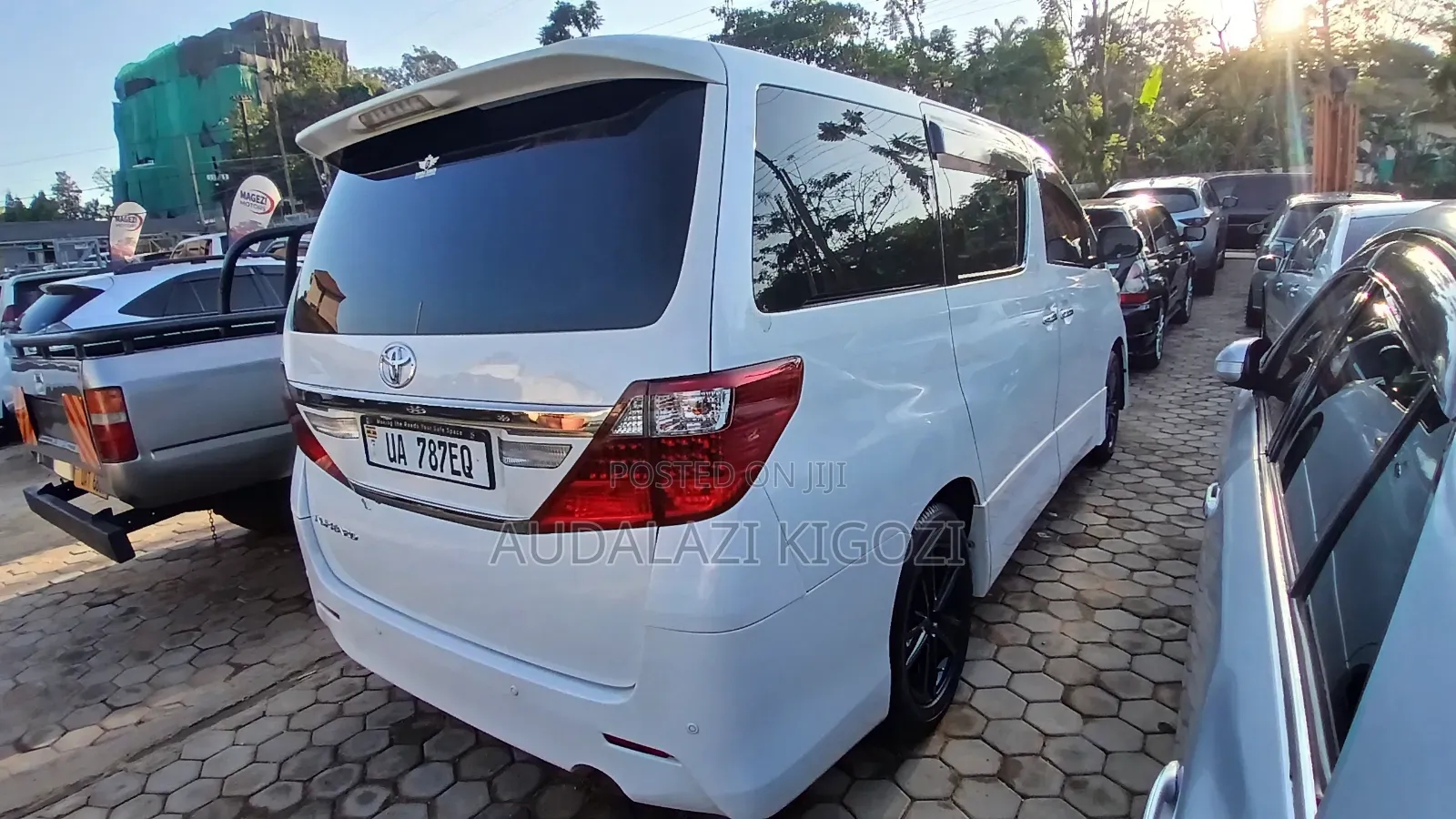 Toyota Alphard 2012 White