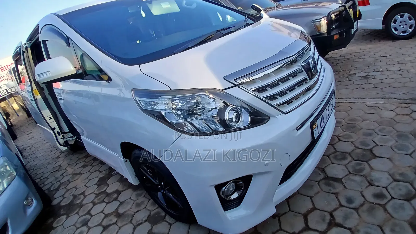 Toyota Alphard 2012 White