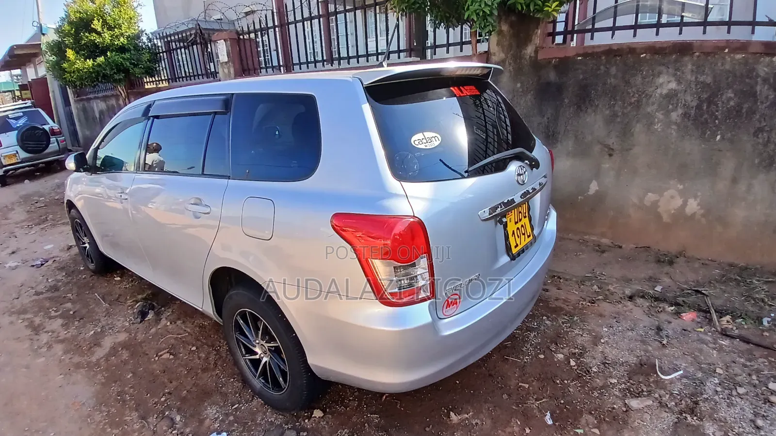 Toyota Corolla Fielder 2010 Silver