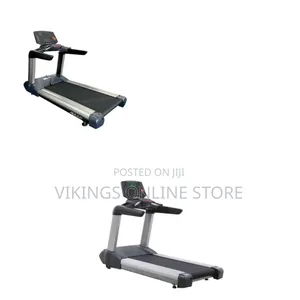 Heavy-Duty Commercial Motorized Treadmill Equipped With an Electronic