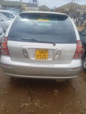Toyota Nadia 2001 Silver