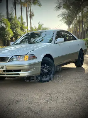 Toyota Mark II 1999 White