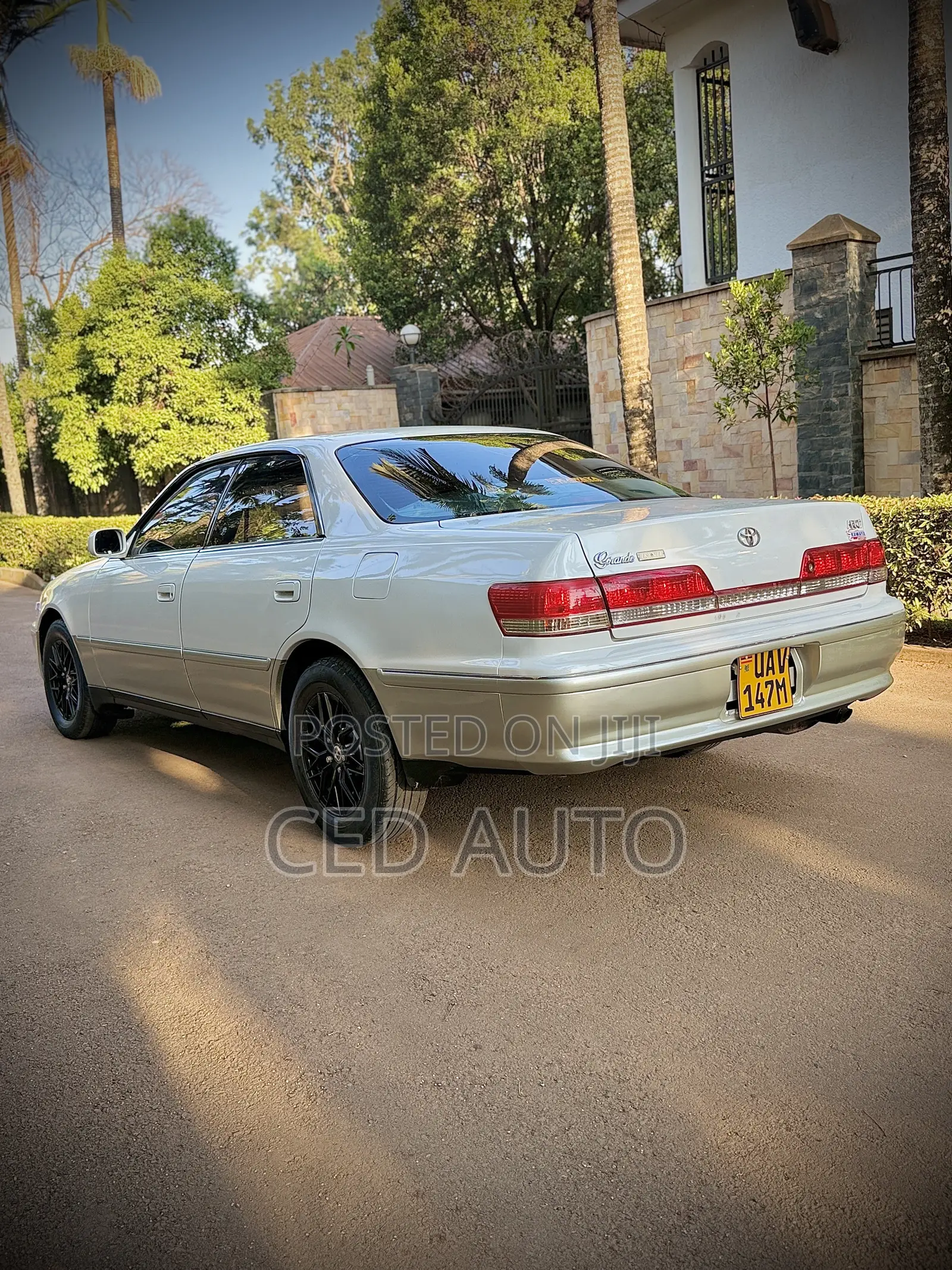 Toyota Mark II 1999 White