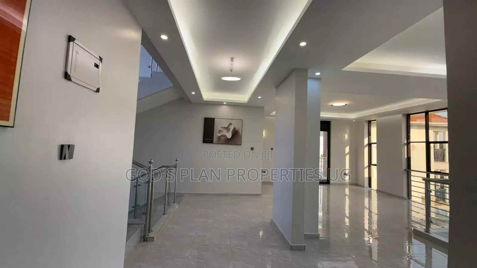 5bdrm Duplex in Nakawa Estate, Central Division for rent