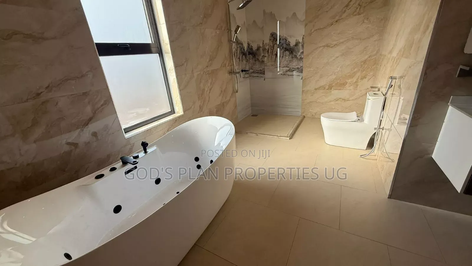 5bdrm Duplex in Nakawa Estate, Central Division for rent