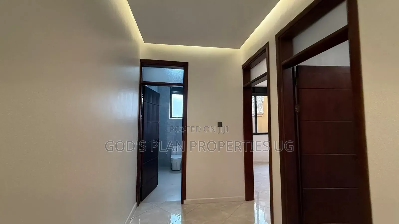 5bdrm Duplex in Nakawa Estate, Central Division for rent