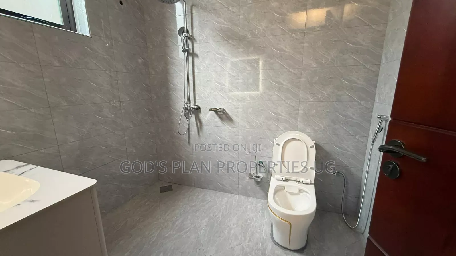 5bdrm Duplex in Nakawa Estate, Central Division for rent