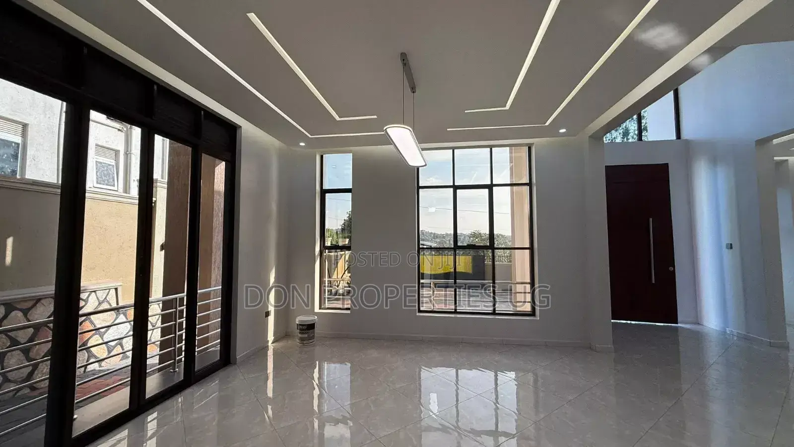 5bdrm Duplex in Nakawa Estate, Central Division for rent
