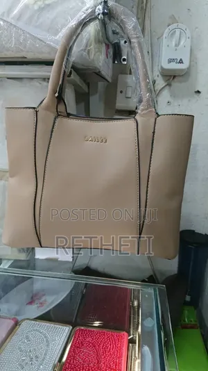 Bailee Medium-Sized Structured Handbag and Wallet Set