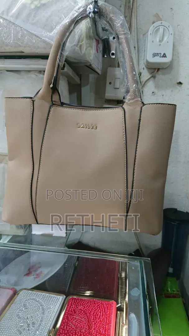 Bailee Medium-Sized Structured Handbag and Wallet Set