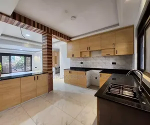 5bdrm Duplex in Ntinda Nakawa, Central Division for rent