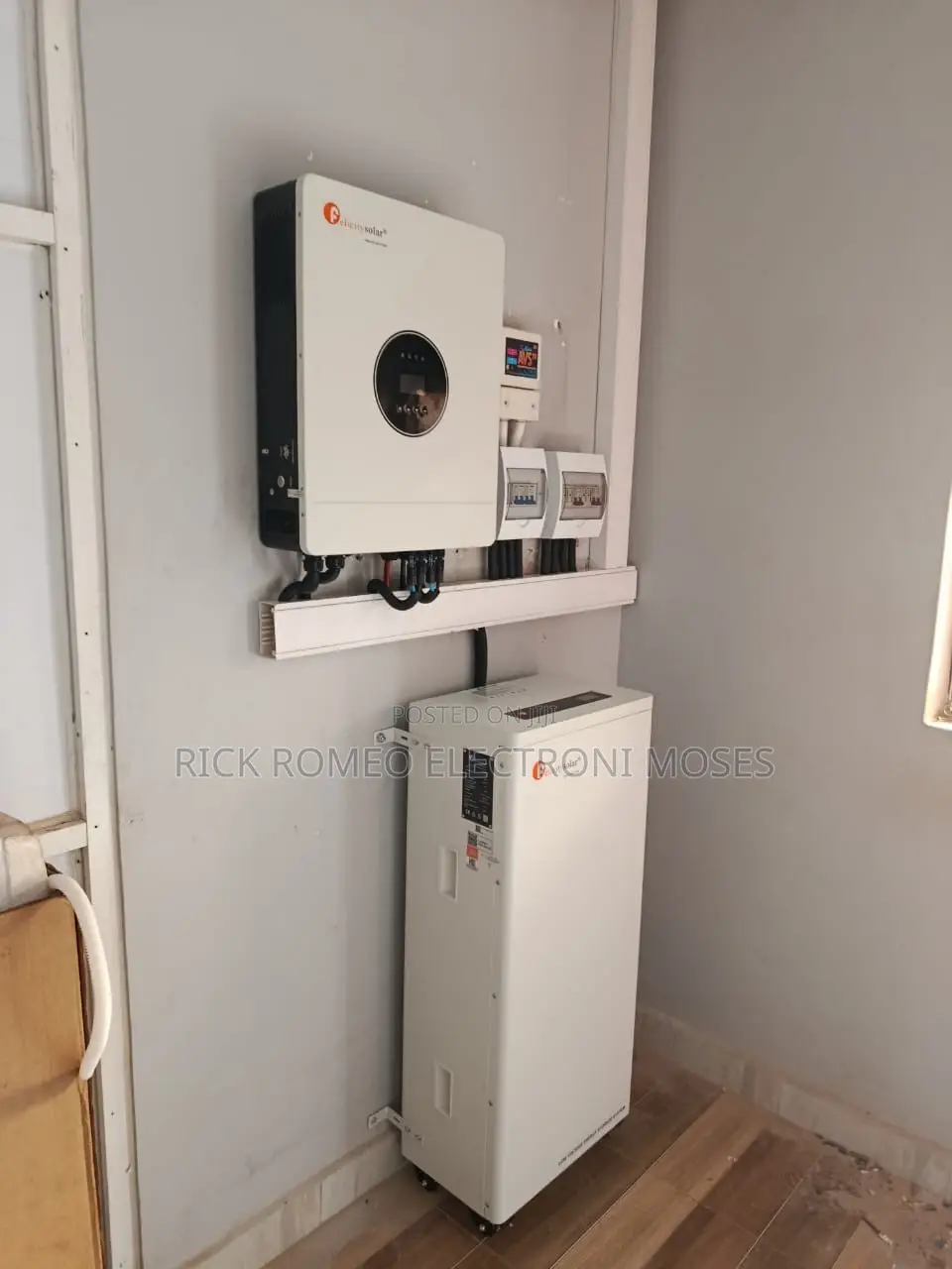 15kwh  Battery +8kva Hybrid Inverter +620w Solar Panels Full System