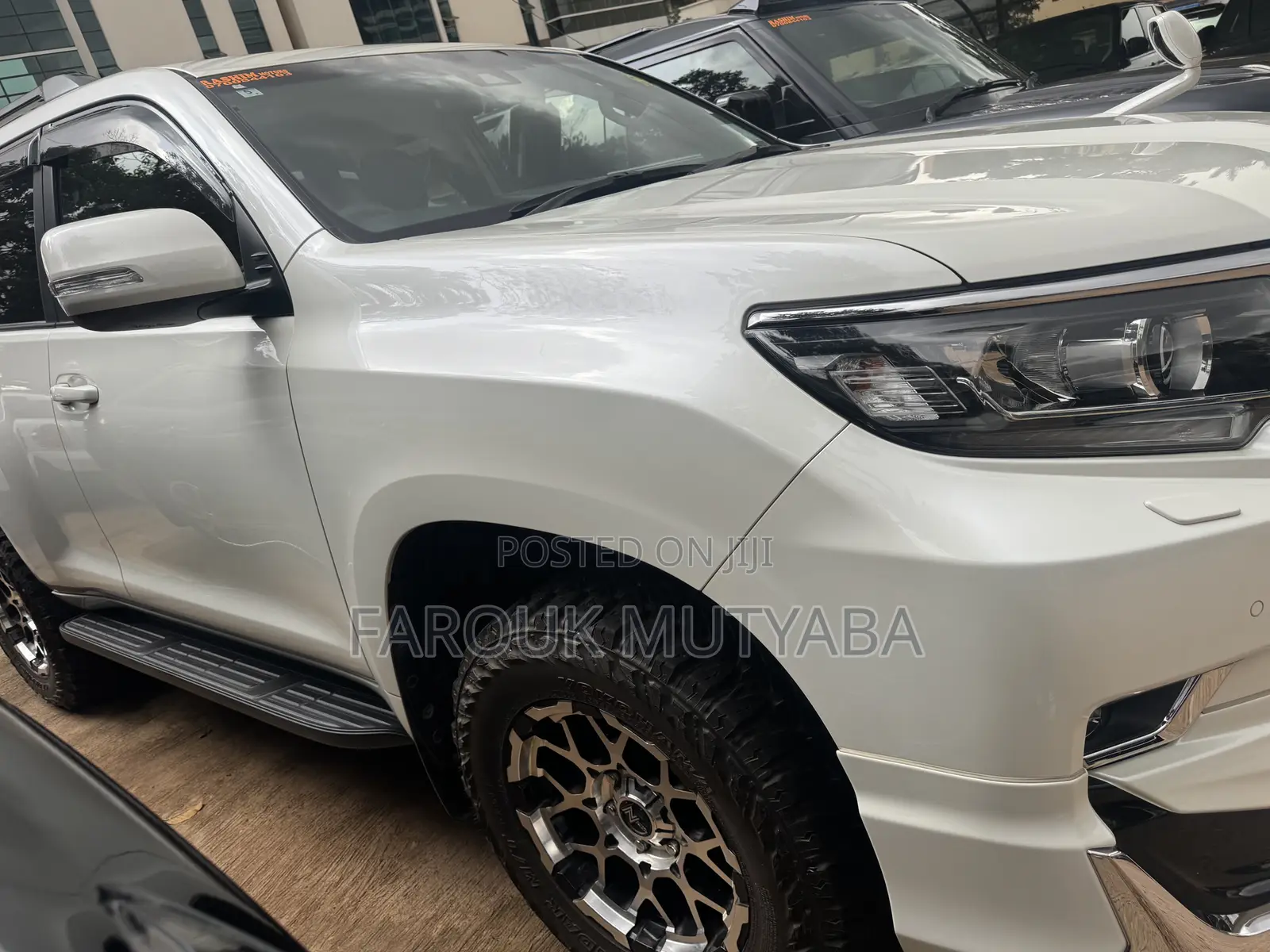 Toyota Land Cruiser Prado 2017 White