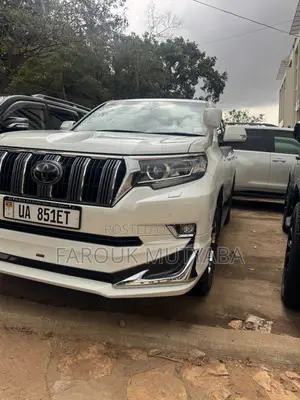 Toyota Land Cruiser Prado 2017 White