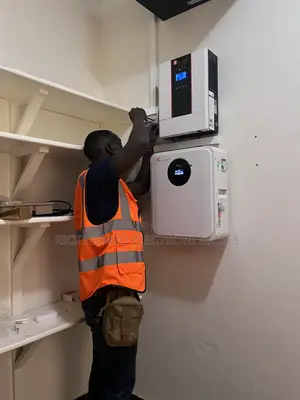 5kwh Battery +4kva Hybrid Inverter +620w Solar Panel Full System