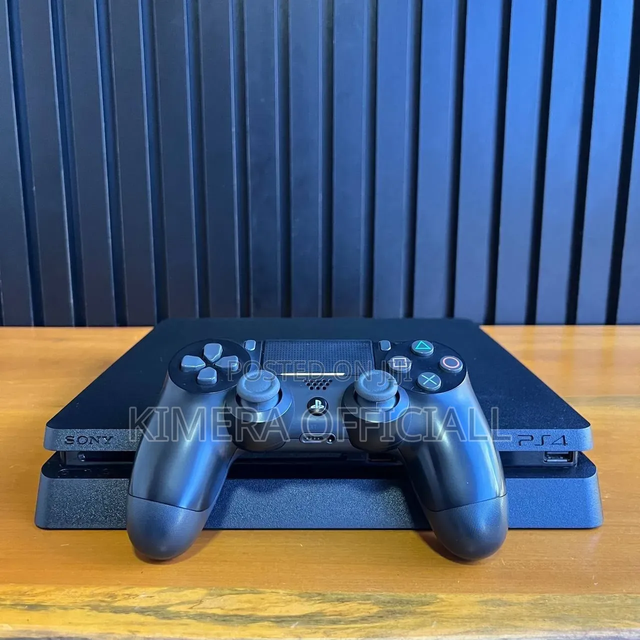 Original Chipped PS4 Slim - 12 Games - 2 Original Pads