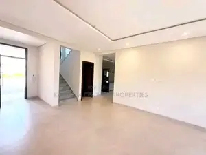 5bdrm Duplex in Munyonyo, Central Division for sale