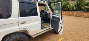 Toyota Land Cruiser 2009 White