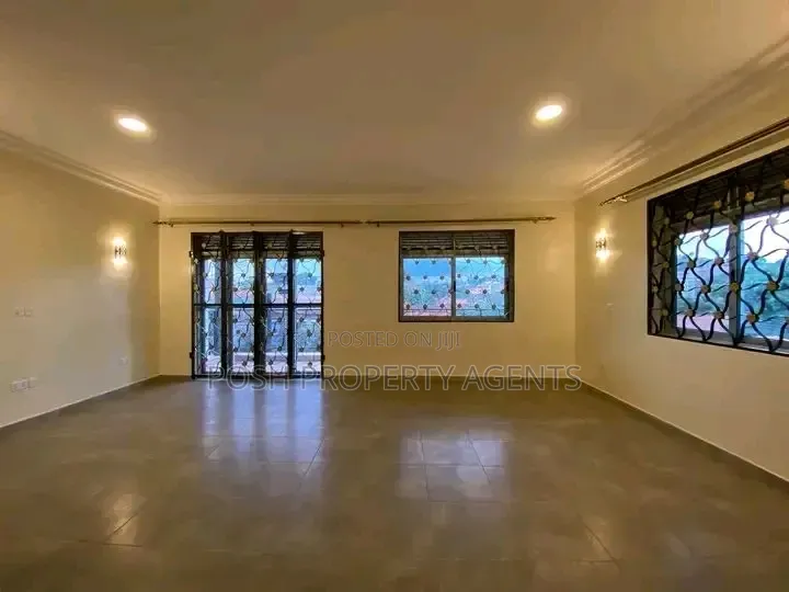 4bdrm Duplex in Ntinda, Central Division for rent
