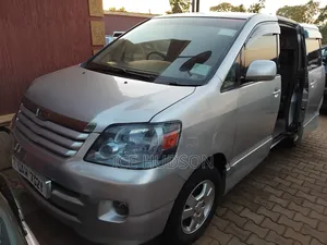 Toyota Noah 2004 Silver