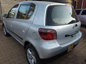 New Toyota Vitz 2002 Silver
