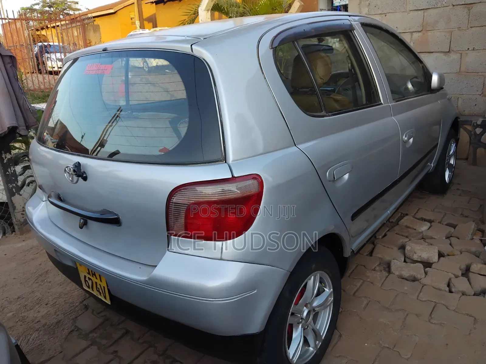 New Toyota Vitz 2002 Silver