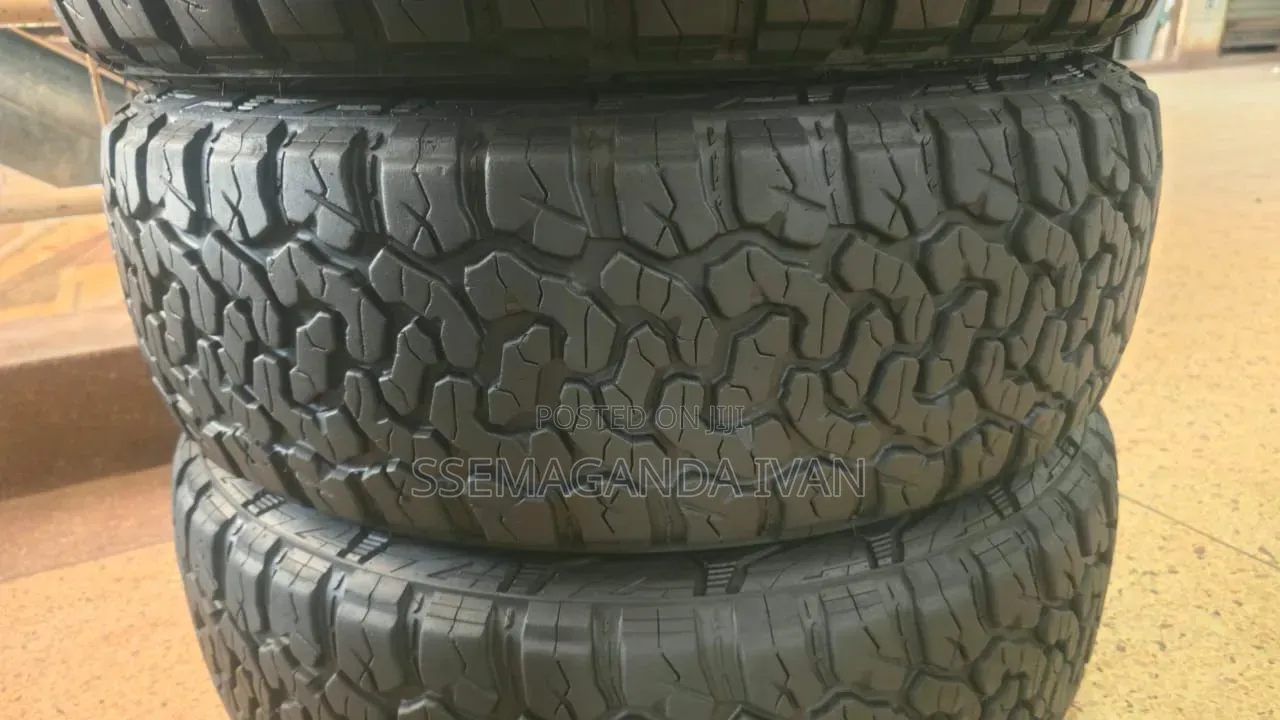 225/65r17 a Few Weeks Used Kapsen All Terrain Tyres