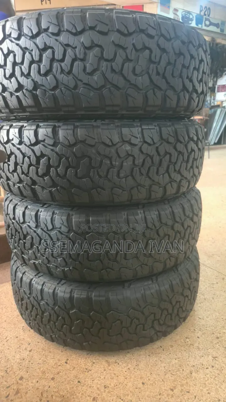 225/65r17 a Few Weeks Used Kapsen All Terrain Tyres