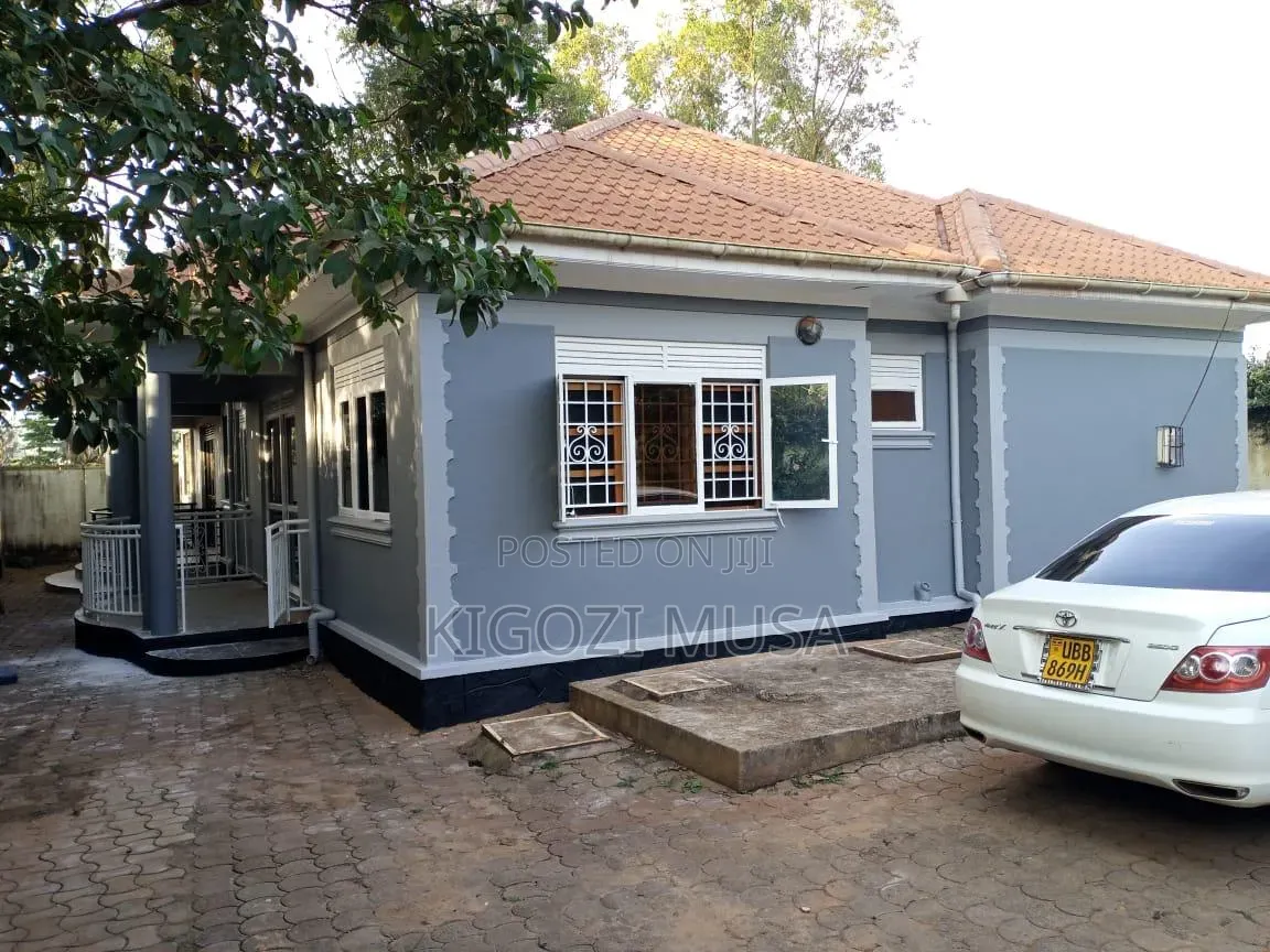 2bdrm Duplex in Ssisa for sale
