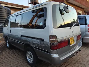 Toyota HiAce 2000 Grey