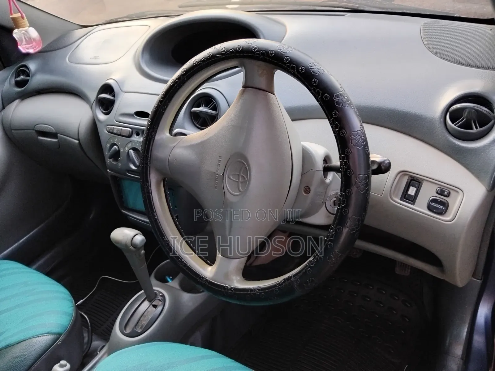 Toyota Vitz 2003 Blue