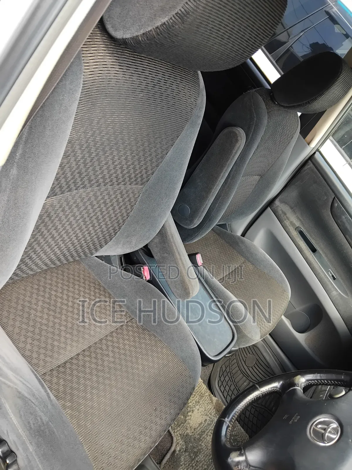 Toyota Ipsum 2003 Gray
