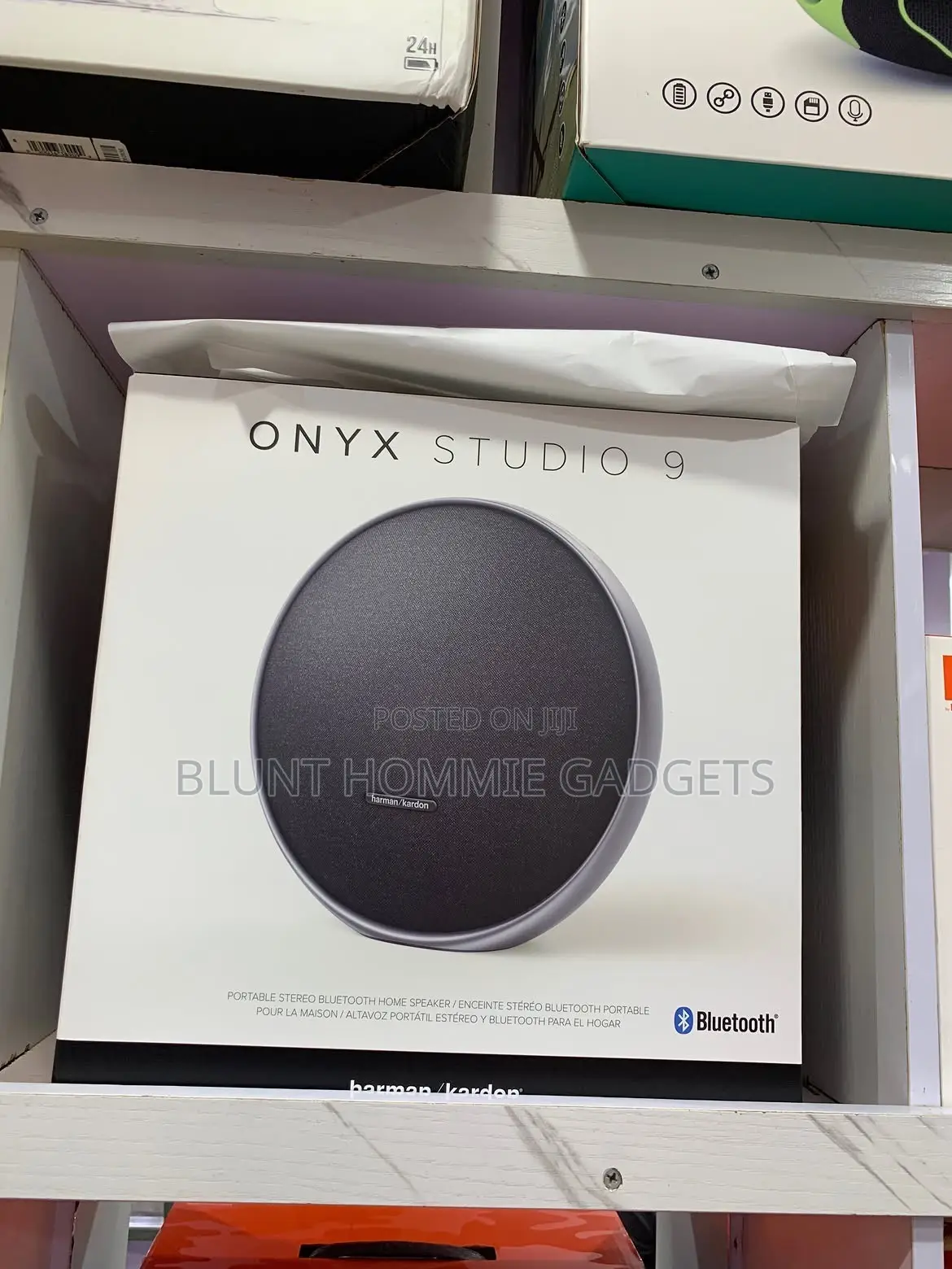 Onyx Studio 9