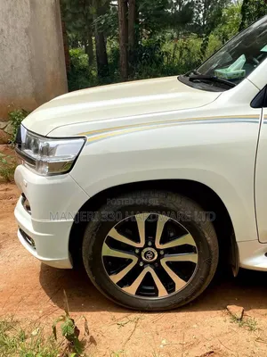 Toyota Land Cruiser V8